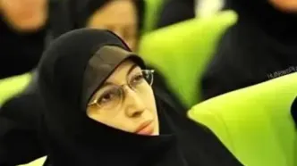گریه‌های حداد عادل هنگام اقامه نماز بر پیکر دخترش و همسر رهبر انقلاب/ ویدئو