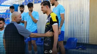 عکس روز استقلال؛ استقبال بامزه از محمد خلیفه