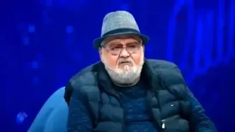 ویدئویی از اکبر عبدی که بین استقلالی‌ها دست به دست می‌شود