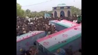 بدرقه ۵ شهید نیروی هوایی ارتش در پایگاه شهید عبدالکریمی بندرعباس توسط هم‌رزمان/ ویدئو