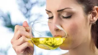 خانم‌ها با این 6 دمنوش با تپش قلب و استرس خداحافظی می‌کنند