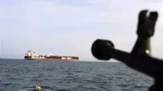 چند کشتی متخلف در تنگه هرمز مورد هدف قرار گرفتند