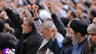 تصویری از حضور رهبر انقلاب در نمازجمعه نصر