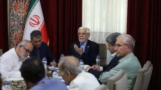 نشست معاون اول رئیس‌جمهور با جامعه‌شناسان؛ تأکید بر نقش دانشگاه‌ها و بازسازی اعتماد عمومی