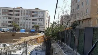 جزئیات سقوط جرثقیل از یک ساختمان ۵ طبقه در تهران