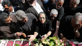 تصاویر؛ حاشیه و متن مراسم تشییع «اکبر عبدی»