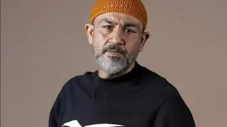مهران غفوریان عزادار شد و سوتی بدی داد!/ عکس