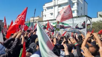 انتقال پیکر مطهر امام شهید با بالگرد به حرم مطهر رضوی