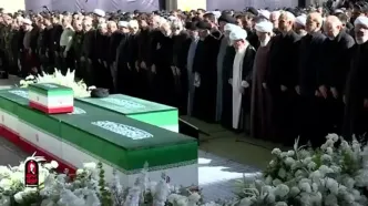 فیلم کامل اقامه نماز بر پیکر رهبر شهید