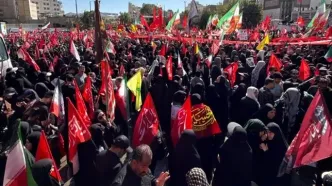 مشهد در تشییع پیکر رهبر شهید