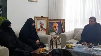 حضور مخبر  در منزل شهید سپهبد غلامعلی رشید؛