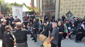 سنج و دمام‌نوازی برای رهبر شهید+فیلم