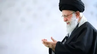 آماده‌سازی خودروی ویژه حمل پیکر رهبر شهید انقلاب/ ویدئو
