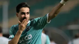 کسری طاهری به پرسپولیس آمد