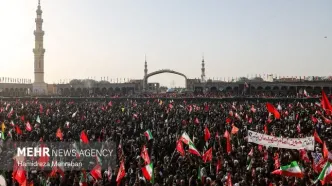 تصاویر اقامه نماز بر پیکر رهبر شهید انقلاب در مسجد جمکران