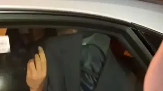 فرار عجیب خلیفه از باشگاه استقلال با پنهان شدن پشت کُت