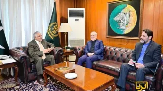 وزیر خارجه پاکستان و سفیر ایران بر دیپلماسی تأکید کردند