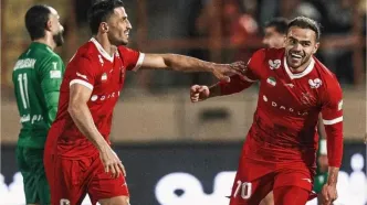 دو مهره خطرناک پرسپولیس روی نیمکت پیچ و مهره می‌شوند
