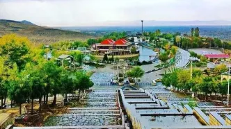پیش بینی هوای همدان فردا ۲۳ مرداد ۱۴۰۵/ آسمان صاف با افزایش دمای استان