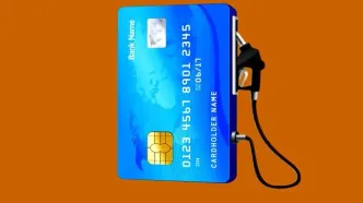 تغییر قیمت بنزین با انتقال کارت سوخت به کارت بانکی؟