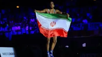 رحمان عموزاد تنها صدرنشین برترین آزادکاران جهان