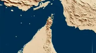 یک کشتی باری در تنگه هرمز هدف پرتابه ناشناس قرار گرفت