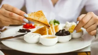 لیست سیاه خوراکی‌ها برای معده خالی؛ حتما بخوانید!