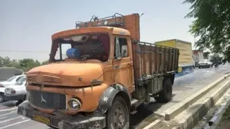 راننده ۸ ساله کامیون متوقف شد