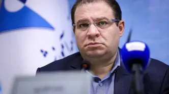 با ساختارهای موازی و تصمیم‌گیری‌های متعدد، کار اطلاع‌رسانی پیش نمی‌رود