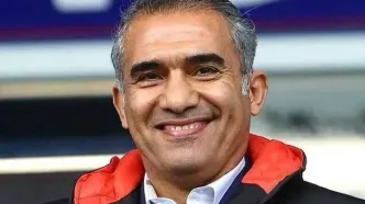 خانوادگی‌ترین قاب احمدرضا عابدزاده در یک رستوران دنج