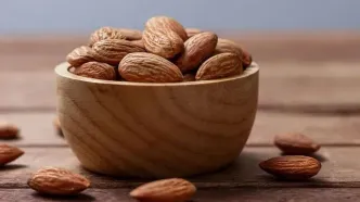 کشف یک فایده مهم بادام برای افراد مبتلا به چاقی