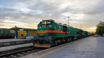 اختلال در خطوط ریلی تهران؛ مسافران ساعت‌ها در بلاتکلیفی