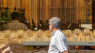 نوسانات قیمت طلا باعث شده تا مردم ندانند باید خریدار باشند، یا فروشنده