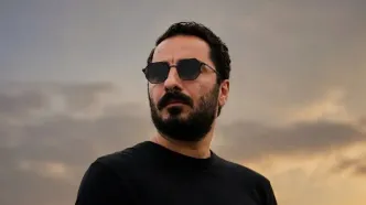 نوید محمدزاده از تئاتر «آرش» کنار گذاشته شد