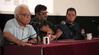 هیچ‌وقت فکر نمی‌کنم که تمام واقعیت در دستان من است
