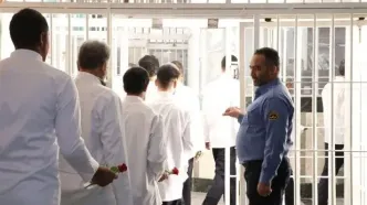 عفو و تخفیف مجازات بیش از ۲۵۰۰ محکوم دادگاه‌های عمومی و انقلاب به مناسبت میلاد پیامبر(ص)/ رهبر انقلاب تصمیم‌گیری در این خصوص را بر عهده رئیس قوه قضائیه گذاشتند