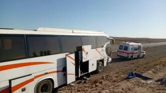 ۲۹ در حادثه واژگونی اتوبوس در محور سبزوار به نیشابور