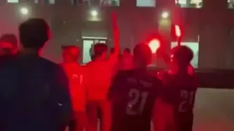 جنجال هواداران تراکتور مقابل هتل پرسپولیس!