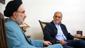 اینکه خاتمی می‌گوید دست پزشکیان را به دلیل امضای تفاهم‌نامه می‌بوسد، گواه درک خطر اوضاع کنونی است/ از اقتصادانی چون فرشاد مومنی انتظار نمی‌رود که در کنار جبهه‌ای قرار گیرد که هدف غایی‌اش غرق کشور است