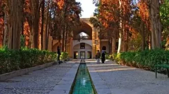 سفر در زمان؛ یک عکس شاعرانۀ قاجاری از «باغ فین کاشان»؛ 140 سال قبل