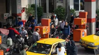 گزارش توجه‌برانگیز صداوسیما از صف‌های طولانی بنزین