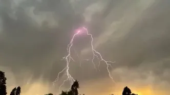 هشدار هواشناسی برای ۱۲ استان / از رعد و برق در شمال غرب تا گرد و خاک در  شرق