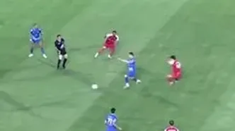 درخشش پویا پورعلی در بازی پرسپولیس و استقلال خوزستان