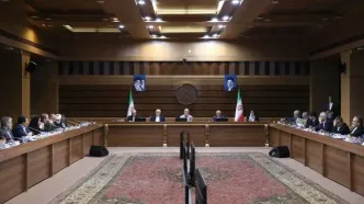 رئیس‌جمهور: صرفه‌جویی مصرف بنزین باید از دولتی‌ها شروع شود