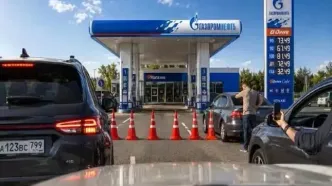 تکاپوی روسیه برای مدیریت پیامد حملات پهپادی اوکراین؛ از سهمیه‌بندی بنزین تا طرح زوج و فرد/ نوشته هایی در پمپ بنزین ها با مضمون عذرخواهی به خاطر فقدان موقت سوخت