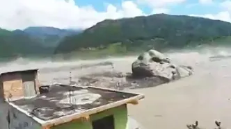 کشف سنگ ۳۰ تنی ۱۷۰ میلیون ساله پس از سیل نپال