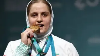 قرائت سوگندنامه ورزشکاران در بازی‌های آسیایی ناگویا توسط آرین سلیمی و مهسا بهشتی