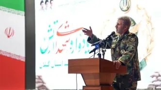 موشک‌ها و پهپادهای نیروهای مسلح تا آخرین لحظه با شدت هر چه تمام‌تر به سمت دشمنان شلیک شد/ حضور تمام قد ارتش در دفاع از کشور و خدمت‌رسانی به مردم