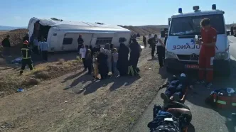 واژگونی اتوبوس در محور سبزوار ـ نیشابور با 46 مصدوم