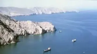 تردد کشتی‌ها در تنگه هرمز همچنان به شدت محدود است/ روز گذشته تنها ۸ شناور از این آبراه عبور کردند